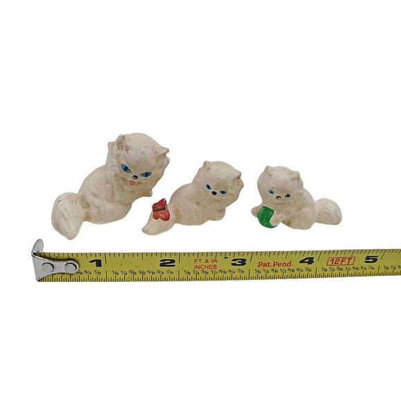 Vintage Pottery Persian White Cats Kittens Blue Eyes Ceramic Figurines Family Sm - Picture 7 of 9